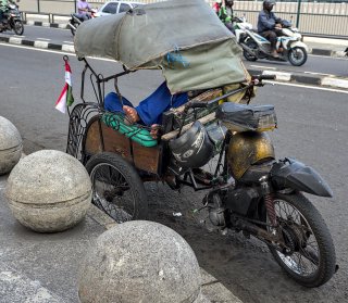 A 'beca:' human-powered city transport