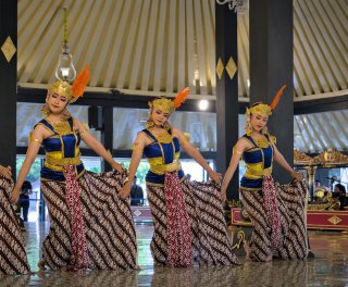 Wayang dancers at the Keraton