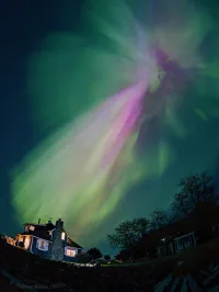 Wide eyes on the skies thumbnail