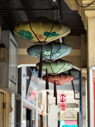 Priceless street lamps
